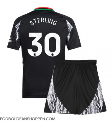 Arsenal Raheem Sterling #30 Udebanetrøje Børn 2024-25 Kortærmet (+ Korte bukser)